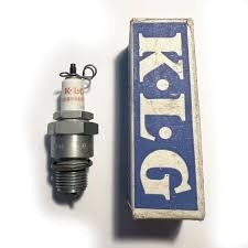 Vela KLG G20 Original para Ford Antigo e Trator Fordson Vintage